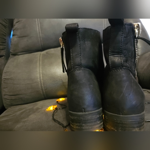 ALDO Black Microfiber Suede Lace Up zipper Boots sz6.5 - Picture 6 of 9